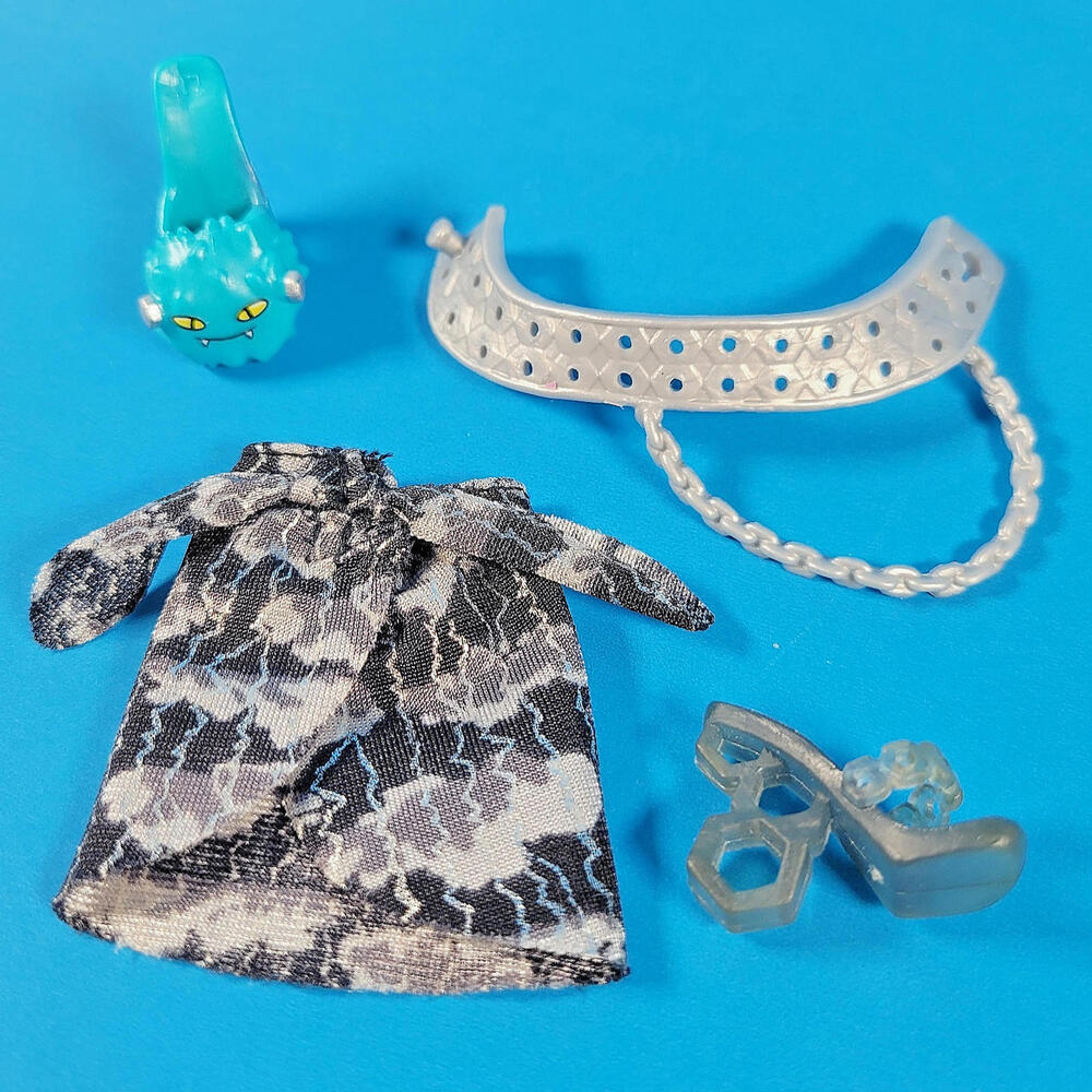 Lot Monster High Doll Frankie Stein Silver Belt, Wrap / Skirt Single Sandel
